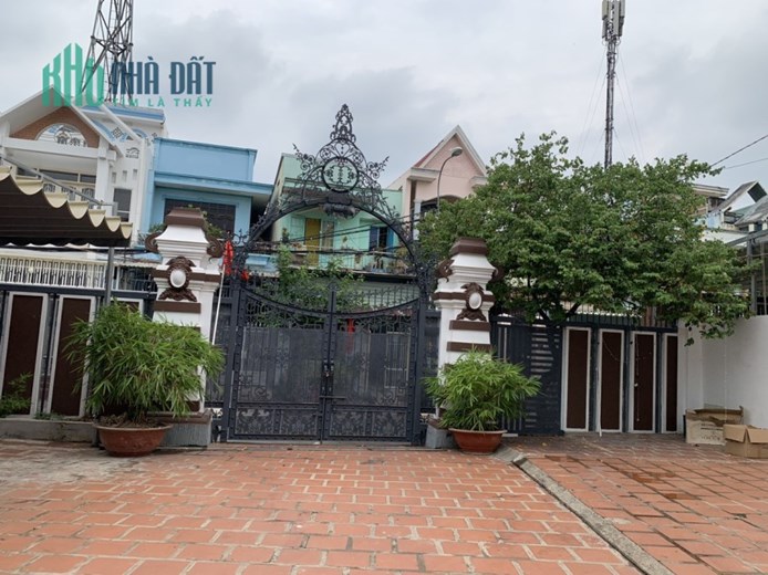 Chính chủ bán nhanh biệt thự đẹp 865m2 đường Hoàng Hữu Nam, phường Tân Phú, quận 9.TP.HCM