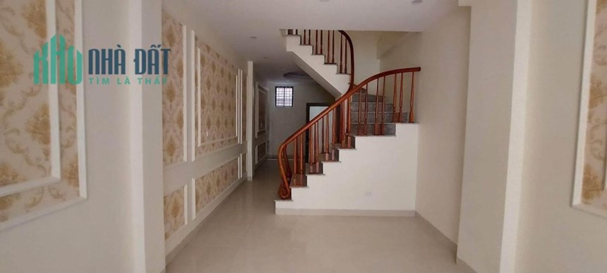 Bán nhà phố Hoàng Văn Thái, Thanh Xuân 36m, 2 tầng. Giá: 4.35 tỷ