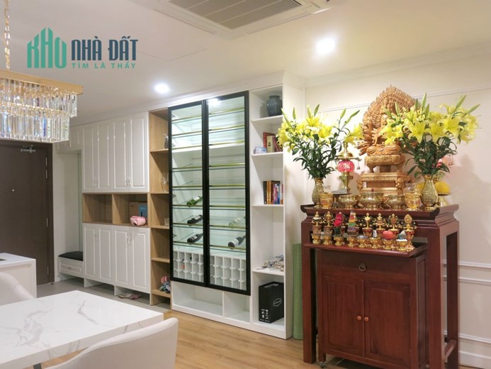 Bán ngôi nhà 30m2 phố Yên Hoa, Tây Hồ Dân xây 3 ngủ 10m Hồ Tây 3.2 Tỷ