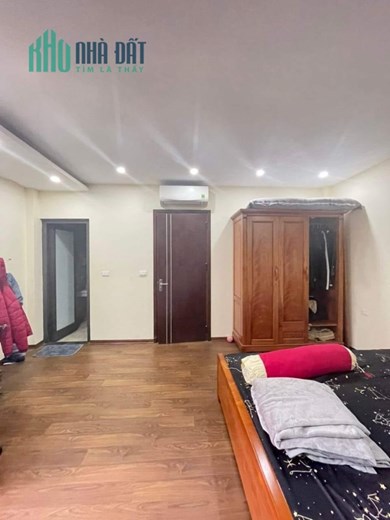 Bán ngôi nhà 31m2 phố Yên Hoa, Tây Hồ Dân xây 3 ngủ 10m Ô tô tránh 3.3 Tỷ