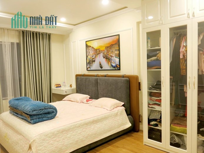 Bán nhà 32m2 phố Yên Hoa, Tây Hồ Chủ tự xây 3 ngủ 10m 2 Ô tô tránh 3.4 Tỷ