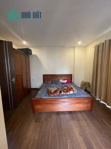Bán nhà 32m2 phố Yên Hoa, Tây Hồ Chủ tự xây 3 ngủ 10m 2 Ô tô tránh 3.4 Tỷ