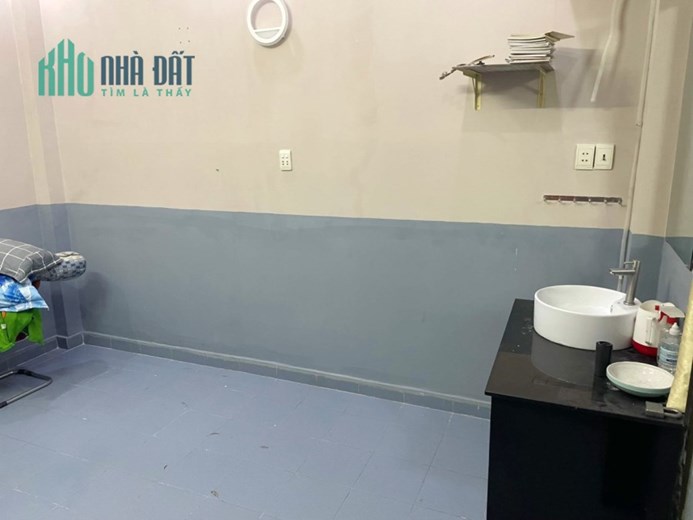 Nhà thuê 2 Tầng hẻm xe tải 61 Phạm Hùng, Bình Hưng - Giá 12 Triệu