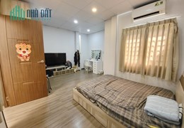 Nhà thuê 2 Tầng Full nội thất hẻm thông 232 Hưng Phú P8Q8