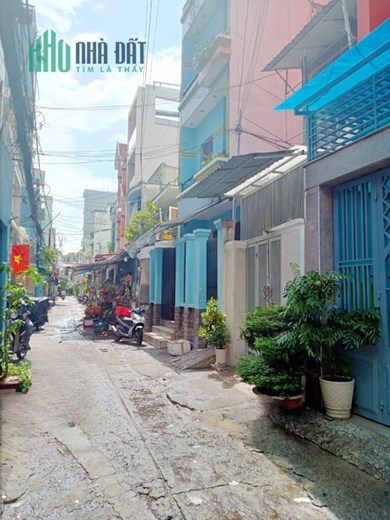 Nhà bán 2 Tầng Hẻm thẳng 4m Dương Bá Trạc P1Q8 - Giá : 4 Tỷ (TL)