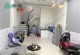 Cho thuê NNC hẻm 184 Âu Dương Lân P3Q8. Giá 8 triệu