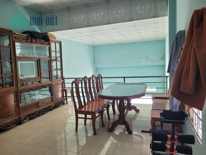 CHÍNH CHỦ cần bán GẤP nhà vị trí đẹp trung tâm thị trấn Thạnh Mỹ mặt tiền Quốc lộ 27 KHU sầm uất