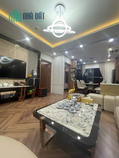 Chung cư Golden Park, Cầu Giấy, 95m2, tặng nội thất xịn, sổ đỏ trao tay, ở ngay