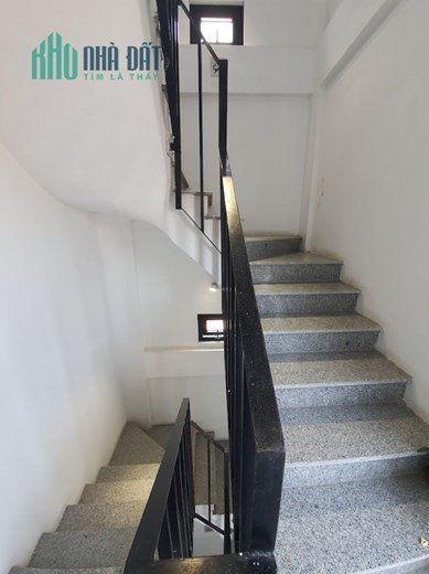 Bán nhà Nguyễn Khánh Toàn, Cầu Giấy. 100m2x6; TM; giá 22 tỷ. Phương