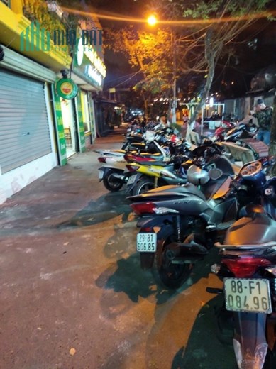 Bán Căn hộ tập thể Tô Hiệu, Cầu Giấy. 90m2; T1; MT7m; giá 4.2 tỷ. Phương