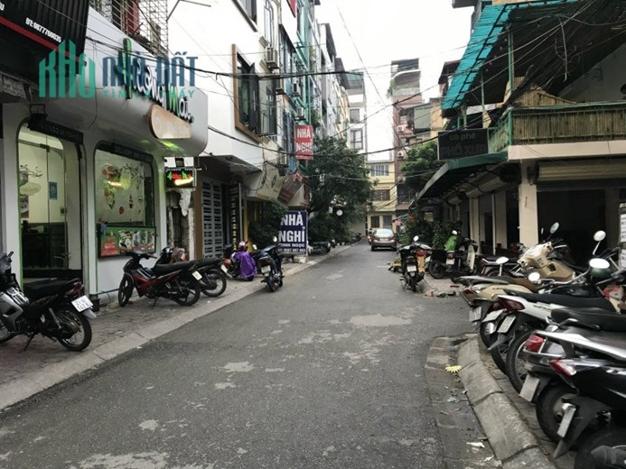 Bán Căn hộ tập thể Tô Hiệu, Cầu Giấy. 90m2; T1; MT7m; giá 4.2 tỷ. Phương