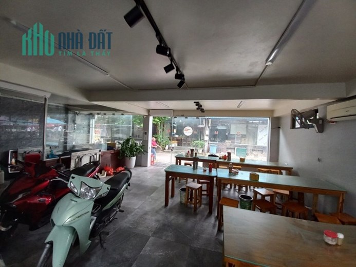 Bán Căn hộ tập thể Tô Hiệu, Cầu Giấy. 100m2; T1; MT8m; giá 7 tỷ. Phương