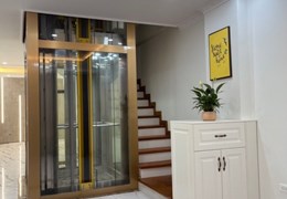 Bán nhà Dương Quảng Hàm, Cầu Giấy. 62m2x7; TM; giá 15.5 tỷ. Phương
