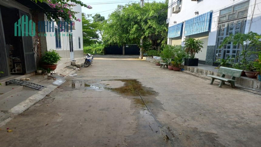Bán nhà ngan 8m hẻm xe tải Đường V.Lài phường an phú đông QUẬN 12 chỉ 10 tỷ