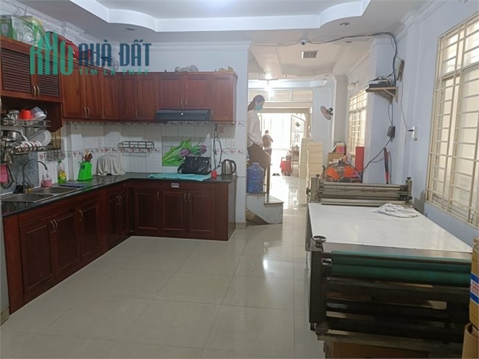 Nhà ngộp Nguyễn Sơn, Phú Thọ Hòa, Tân Phú – Hẻm 8m, 105m2, 2 tầng, 8.35 tỷ