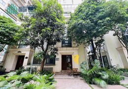 Bán gấp Biệt Thự Đơn Lập Lacasa Villa 25 Vũ Ngọc Phan, Đống Đa. Resort 5 sao giữa lòng Hà Nội. Đẳng