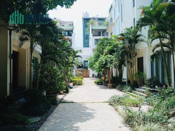 Bán gấp Biệt Thự Đơn Lập Lacasa Villa 25 Vũ Ngọc Phan, Đống Đa. Resort 5 sao giữa lòng Hà Nội. Đẳng