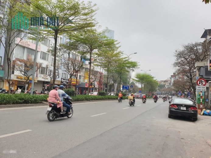 Bán nhà phố Đào Tấn, 90m, 5T, mặt tiền 6m, ô tô tránh, kinh doanh, giá 14.5 tỷ