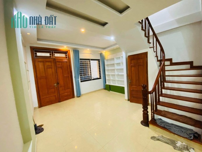 BÁN NHÀ PHÂN LÔ VŨ TRỌNG PHỤNG, THANH XUÂN, GẦN PHỐ, ĐẸP Ở NGAY 58M2*5T*MT5M*6.X TỶ.