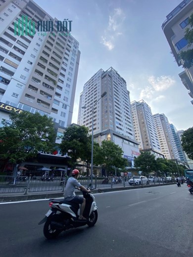 BÁN NHÀ PHÂN LÔ VŨ TRỌNG PHỤNG, THANH XUÂN, GẦN PHỐ, ĐẸP Ở NGAY 58M2*5T*MT5M*6.X TỶ.