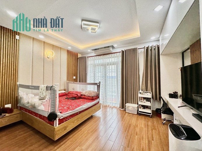 Bán Nhà Thông THoáng Tân Phú, 60m2 x 4 Tầng, Hẻm Ô Tô, Gần Chợ, Siêu Thị, Trường Học, Chỉ 4 tỷ