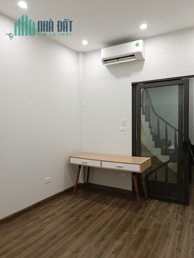 BÁN NHÀ THÁI THỊNH Ô TÔ LÙI TẬN CỬA LÔ GÓC NHÀ THOÁNG 40M NHỈNH 5TY