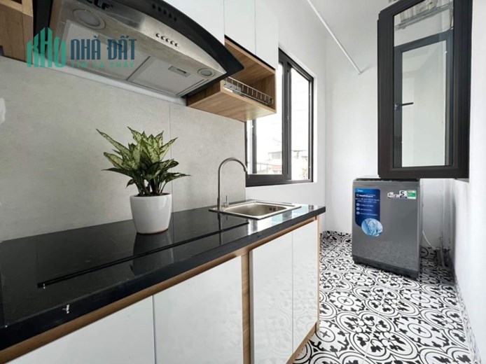 Nhượng lại phòng CCMN đầu tháng 6 có thể chuyển vào.