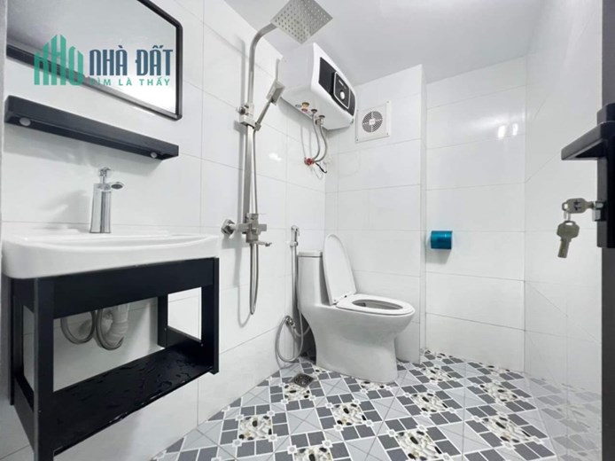 Nhượng lại phòng CCMN đầu tháng 6 có thể chuyển vào.