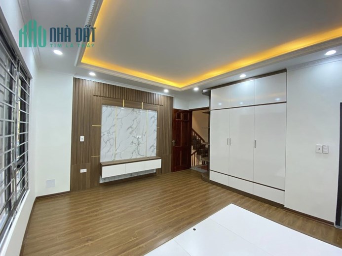 HIÊM! NHÀ THỊNH QUANG LÔ GÓC 6 TẦNG THANG MÁY Ô TÔ ĐỖ CỔNG 40M 6X TỶ