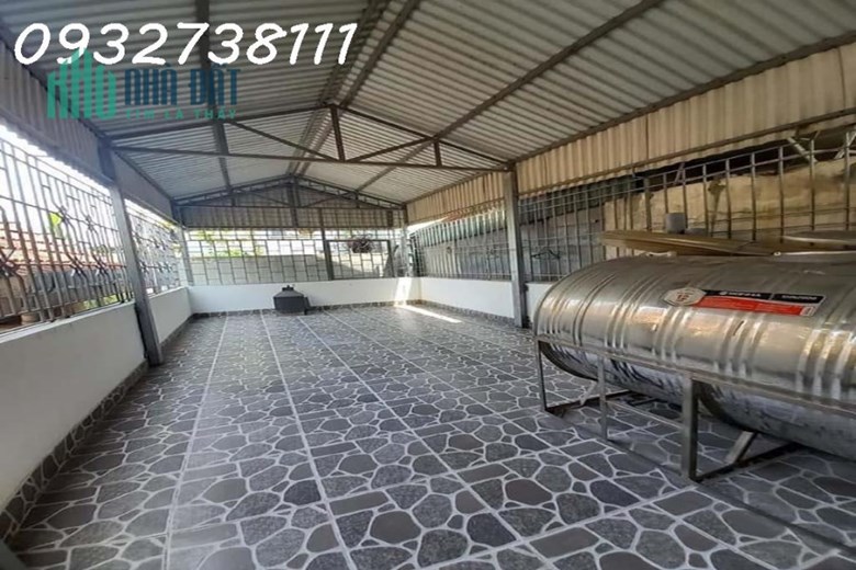 Cần bán nhanh nhà phố Gần phố Hoàng Ngọc Phách 5 tầng kinh doanh đỉnh nội thất sang trọng