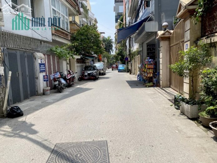 BÁN ĐẤT TẶNG NHÀ SÂN VƯỜN - PHƯỜNG NGHĨA ĐÔ - Ô TÔ TRÁNH - KINH DOANH - 180M - NHỈNH 24 TỶ