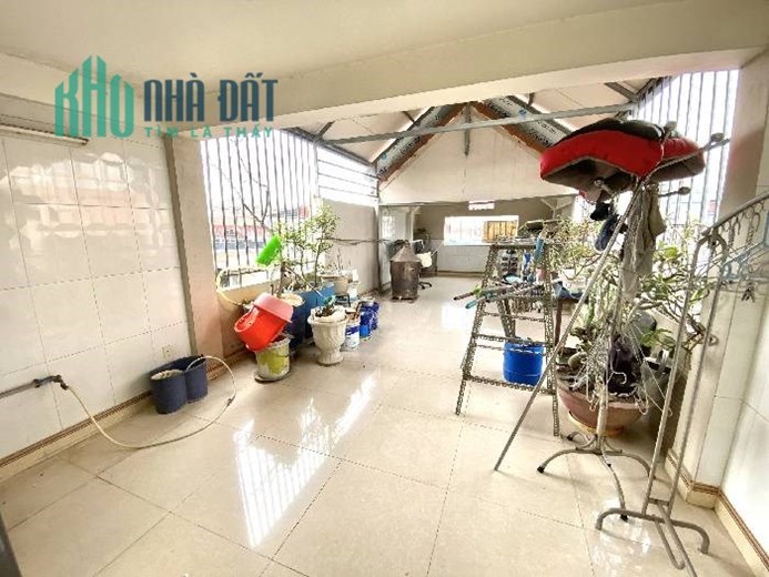 BÁN NHÀ HOÀNG QUỐC VIỆT NHỈNH 7 TỶ- Ô TÔ ĐỖ CỬA - PHÂN LÔ - SÁT PHỐ - 57m - 4T
