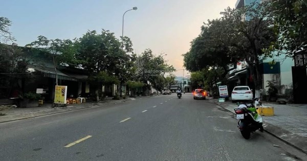 Nhà Mặt Tiền Khuê Trung, Góc, đường 10.5m, 15 Căn Hộ, 8.x tỷ