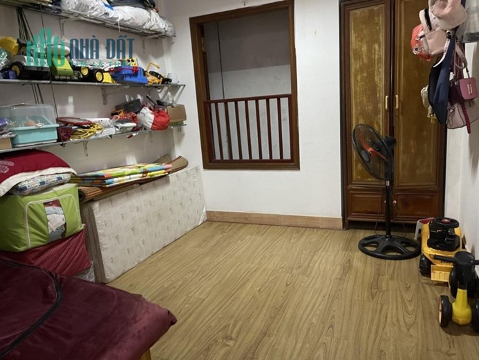 Trần Khát Chân, Hai Bà Trưng, lô góc, gần phố, Dt 46m2, giá chào 4 tỉ 9