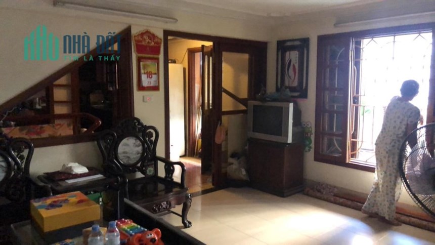 70m Mặt Tiền 7m Lô Góc Phân Lô Chạy Vòng Quanh Vỉa Hè Đá Bóng Trung Tâm Quận Cầu Giầy. Chủ Ngợp Cần