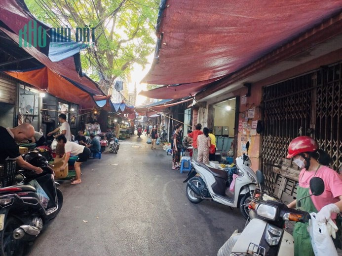 Cần tiền bán gấp nhà mặt ngõ chợ kinh doanh ngày đêm ô tô tránh đỗ 36m2, lô góc 5 tầng mt 4m, ngõ