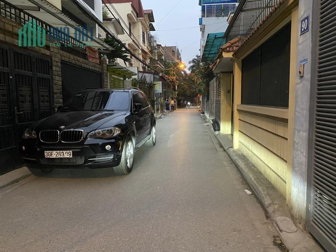 BÁN NHÀ PHỐ NGUYỄN SƠN, DT 50M, 6T, 9 TỶ, GARA Ô TÔ, THANG MÁY, NHÀ MỚI, NỘI THẤT SANG TRỌNG