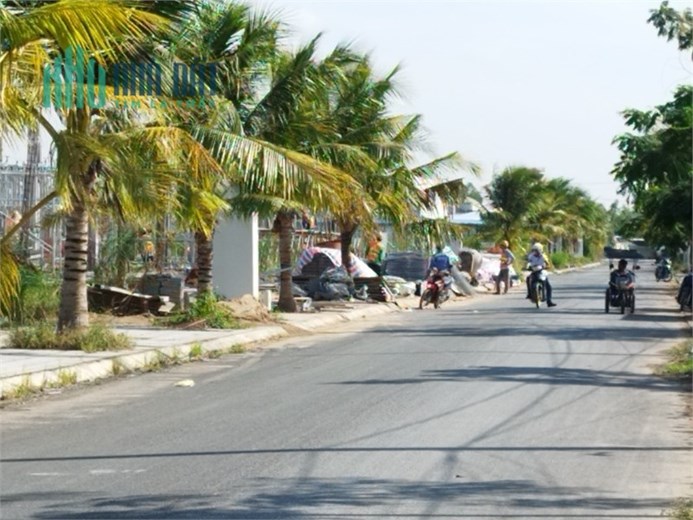 Bán gấp nền khu đô thị tân phú đông, đối diện khu biệt thự hoành tráng.