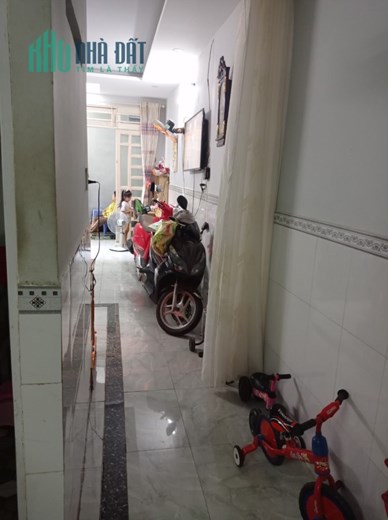 Bán nhà Thống Nhất, P.11, Gò Vấp: 4 x 11,6m = 47m2, giá 3,25 tỷ.