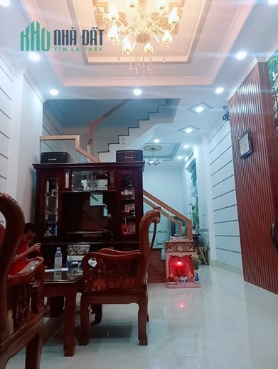 GIẢM 900 TR CÒN 4.6 TỶ gấp bán nhà Nguyễn Thị Định, BTCT, 2 tầng,SHR, 98m2,cầu Giồng Ông Tố,Q.2