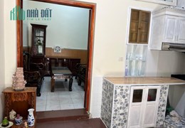 Cho thuê nhà phố vọng dt35x2tầng. Giá 12tr
