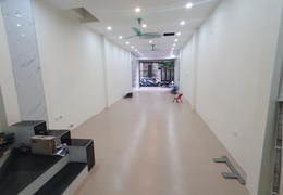 Cho thuê nhà định công dt74mx5tầng. Giá 19tr