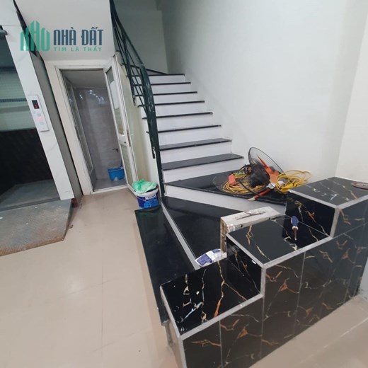 Cho thuê nhà định công dt74mx5tầng. Giá 19tr
