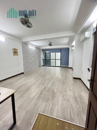 Cho thuê nhà phố Tân Mai 50mx7 tầng. Giá 34tr