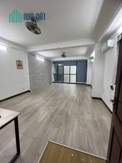 Cho thuê nhà phố Tân Mai 50mx7 tầng. Giá 34tr