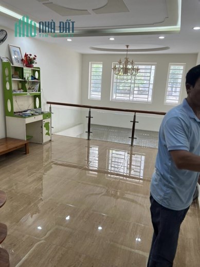Cho thuê nhà nguyên căn Q12, 5 tầng, 5 PN, đường Nguyễn Ảnh Thủ, Giá thuê 10 Triệu/ tháng