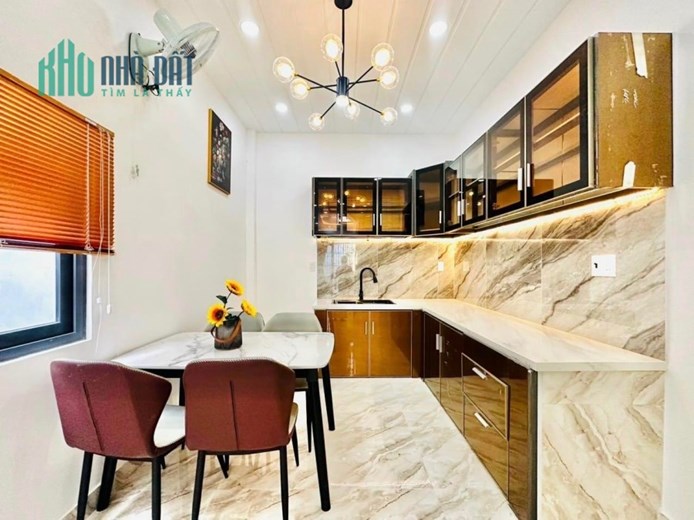 Nhà Phạm Văn Chiêu - GV Gần Ngã 4 Quang Trung & Phan. H. Ích 32m2 4 Tầng 3xTỷ