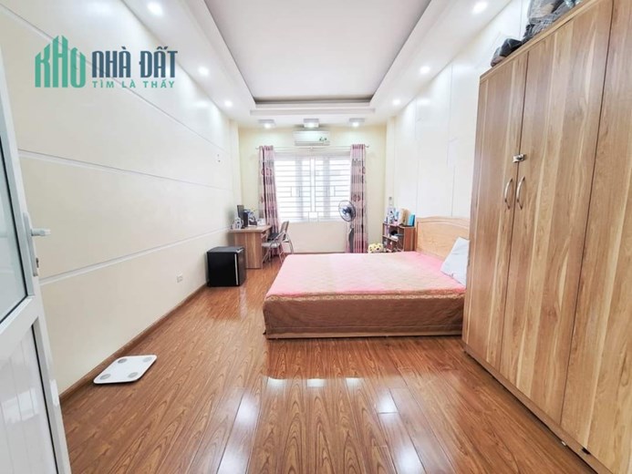 NGUYỄN KHANG 34M2 X 5T 10M Ô TÔ TRÁNH GẦN PHỐ Ở ĐỈNH 4.7 TỶ