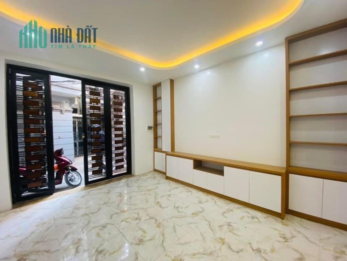 Siêu hiếm lô góc 60m2 5 tầng đường Hoàng Mai vị trí hiếm gần hồ Đền Lừ