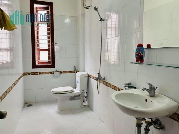 Bán nhà Hoàng Cầu, Đống Đa, Plo ô tô tránh, Gara to, 64m2, 5t, mt 4.3, chỉ 12tỷ 0917420066